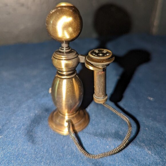 Waterbury Clock Co. Presented by Timex Mini Candlestick Telephone Clock - Picture 5 of 13